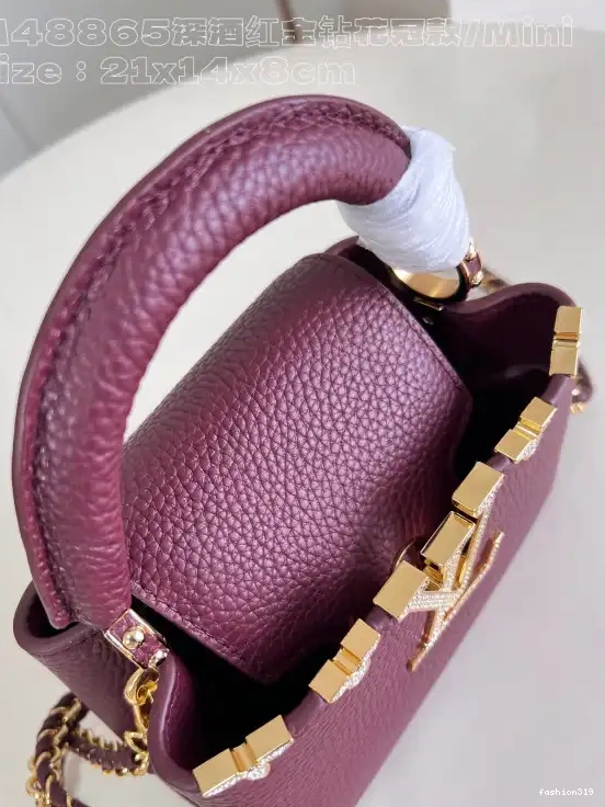 VUITTON LOUIS CAPUCINES MINI-21*14*8CM 0426